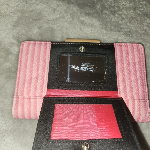 Kenneth Cole Wallet - Picture 3 of 4